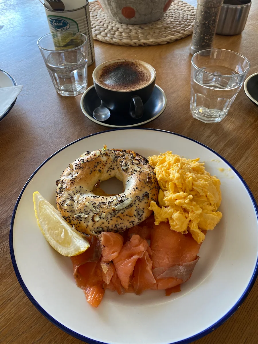 Highlights, Huff Bagelry Mentone