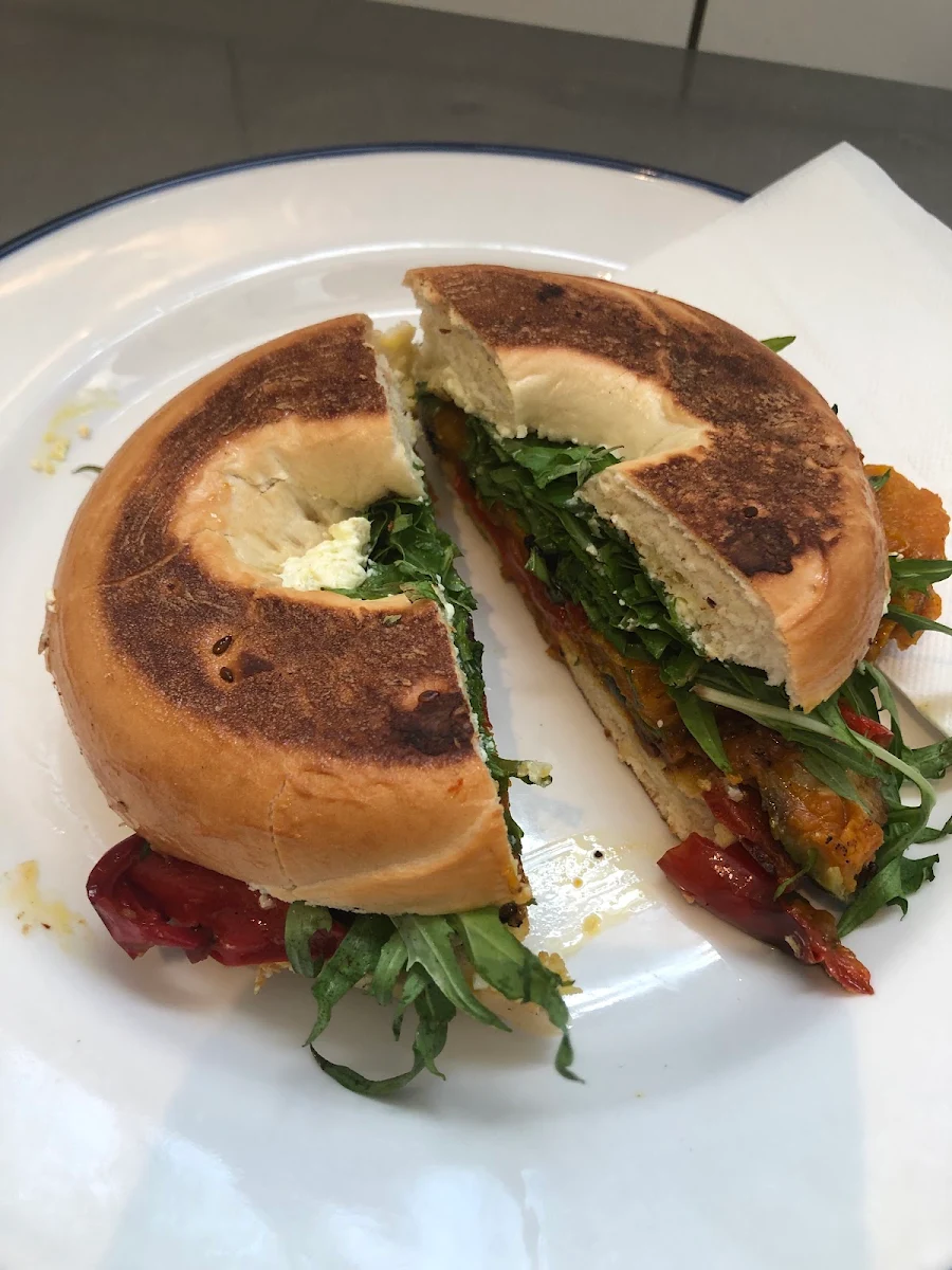 Highlights, Huff Bagelry Mentone