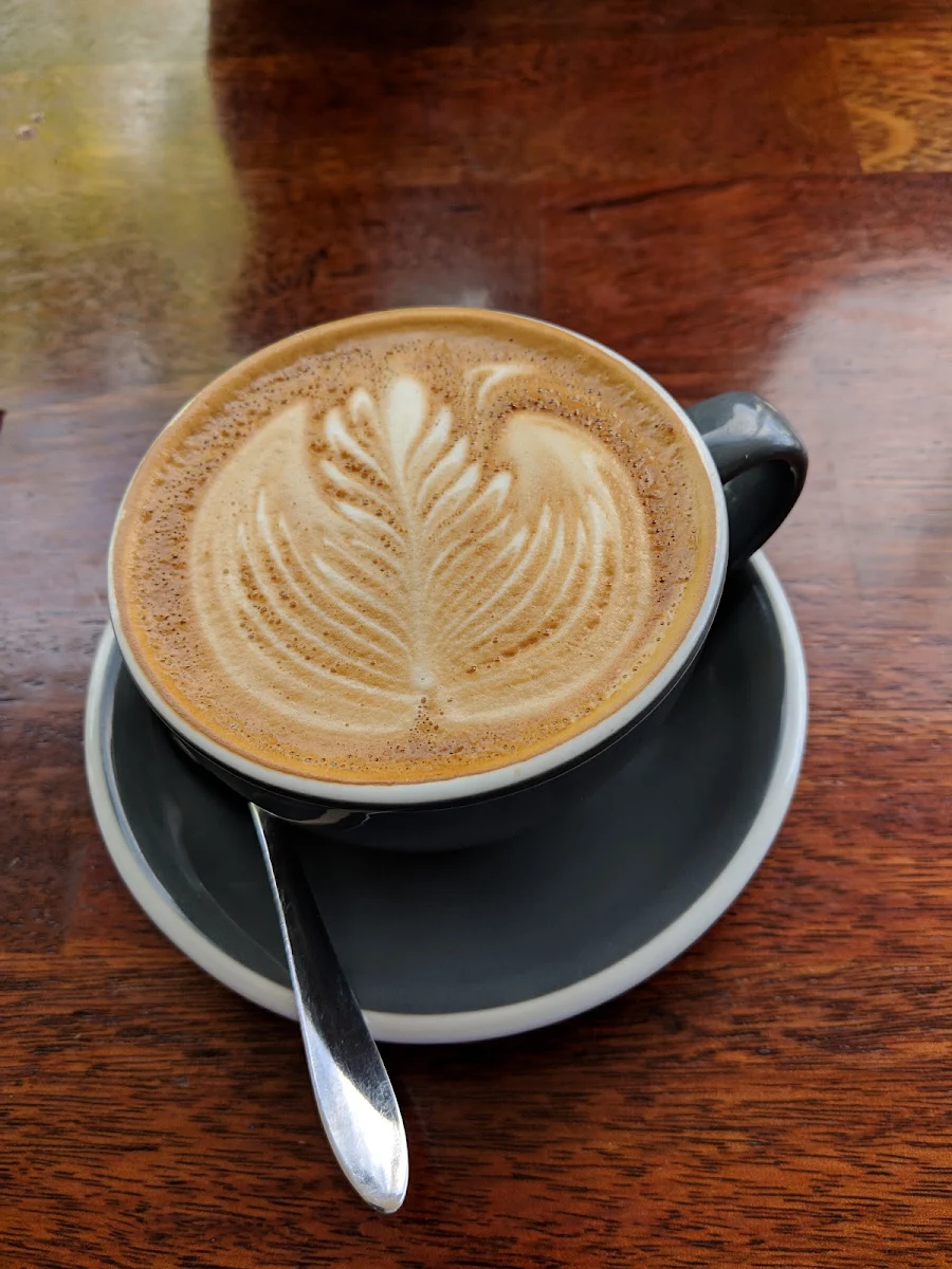Flat White, Kickaboom