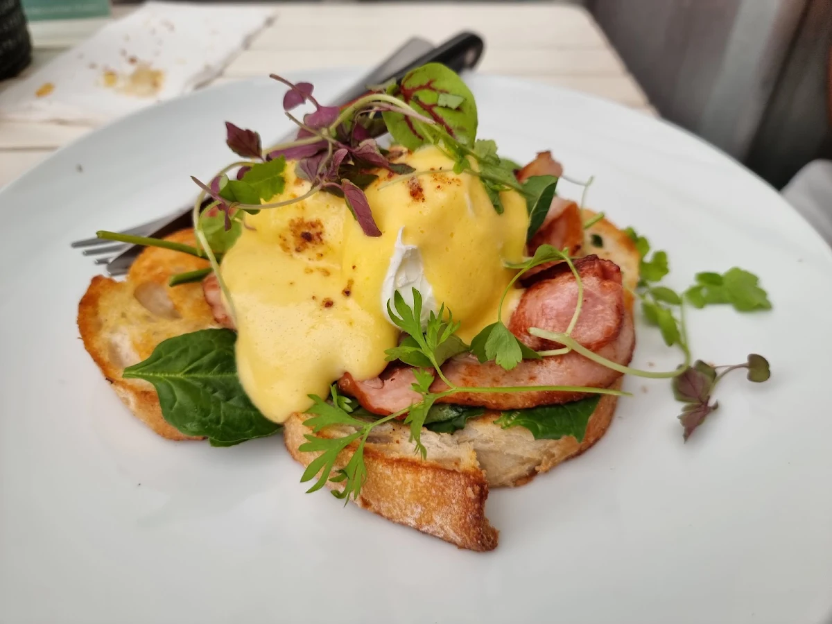 Eggs Benedict with Bacon Plus Large Flat White, One Block Back