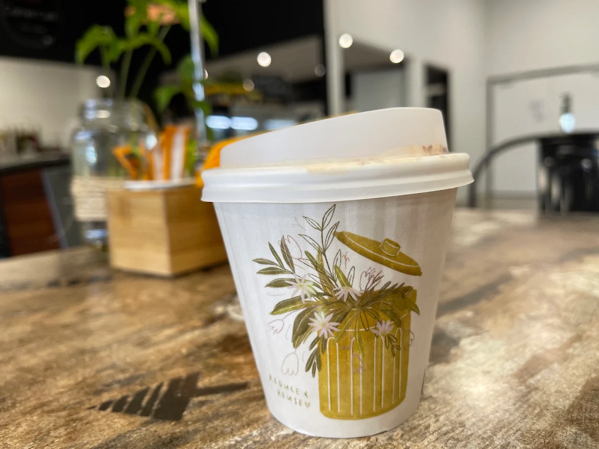 Highlights, Corner Café