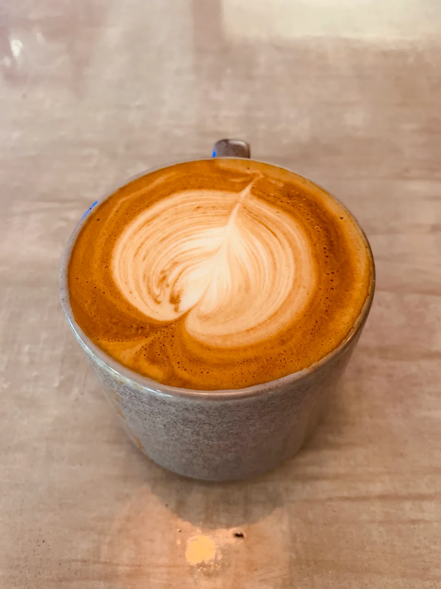 Highlights, Corner Café