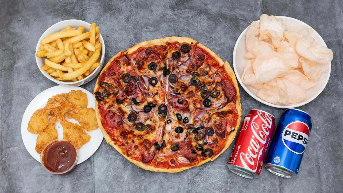 Highlights, Pizza Palace