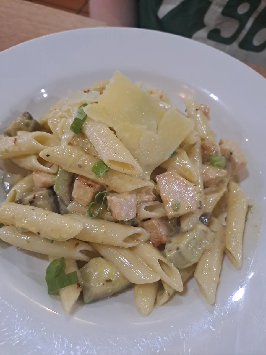 Chicken Carbonara Pasta