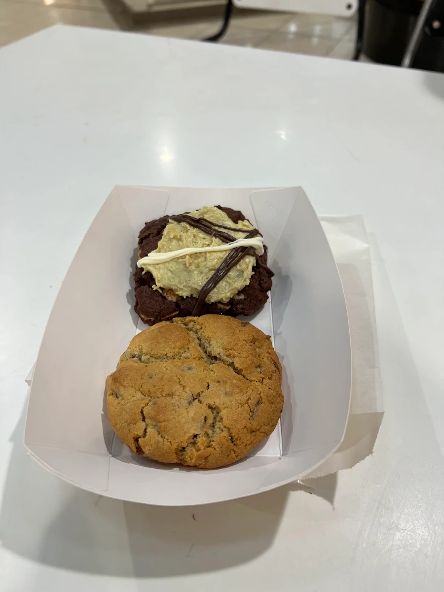 Highlights, Batch Cookie Bar x Lunar Pies