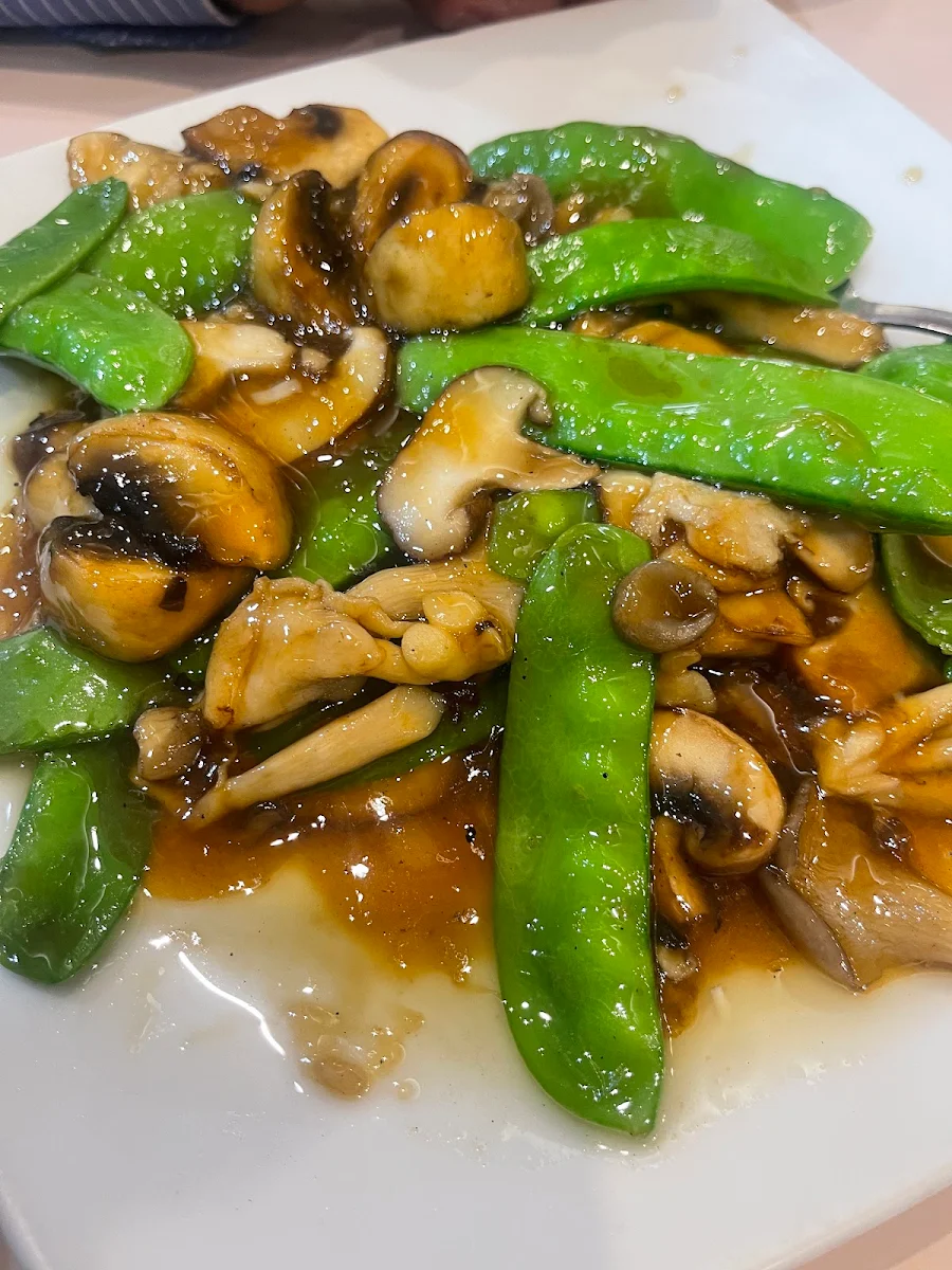Mushroom and Snow Peas