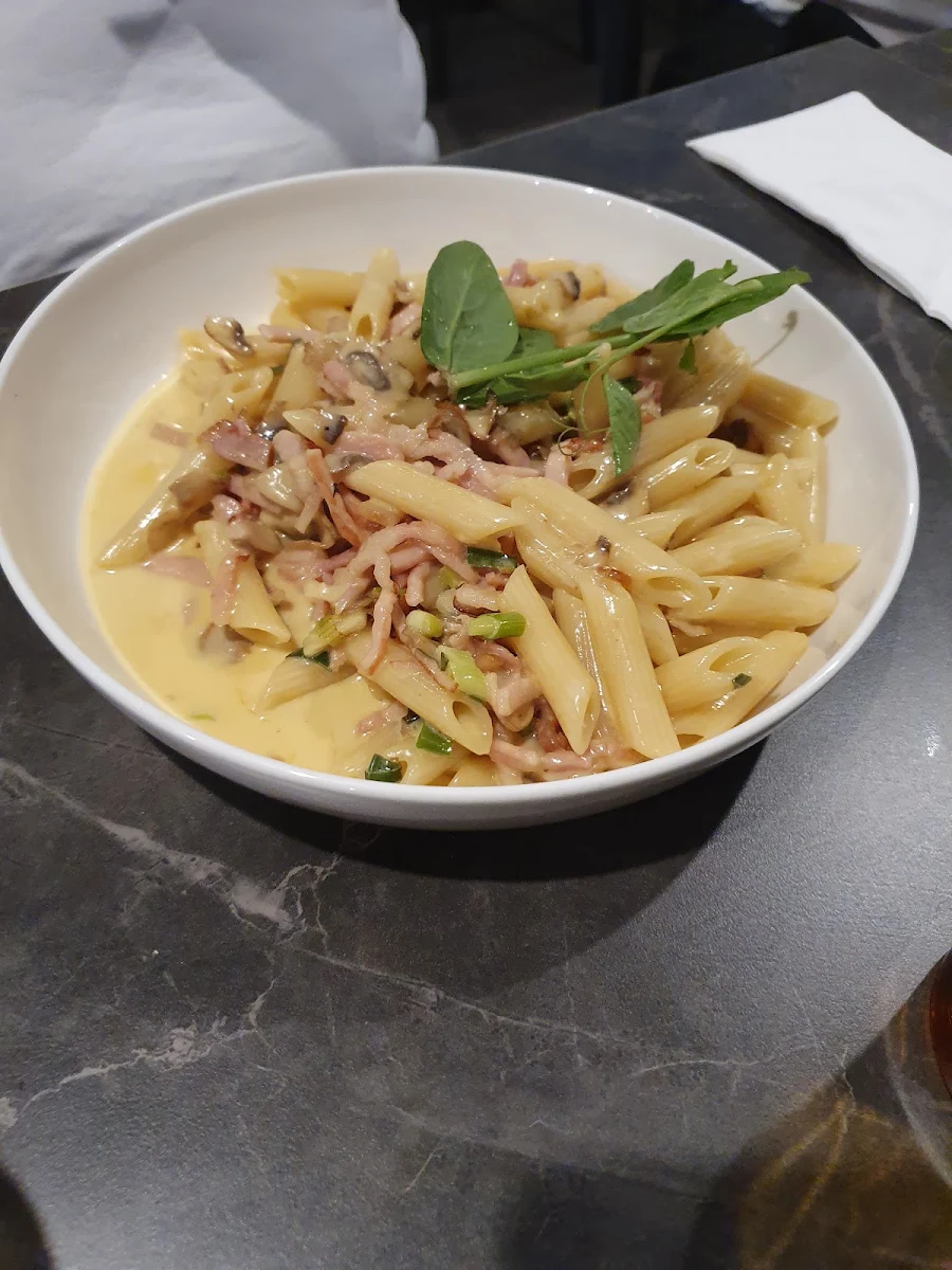 Pastas, Enzo's Cucina Panania