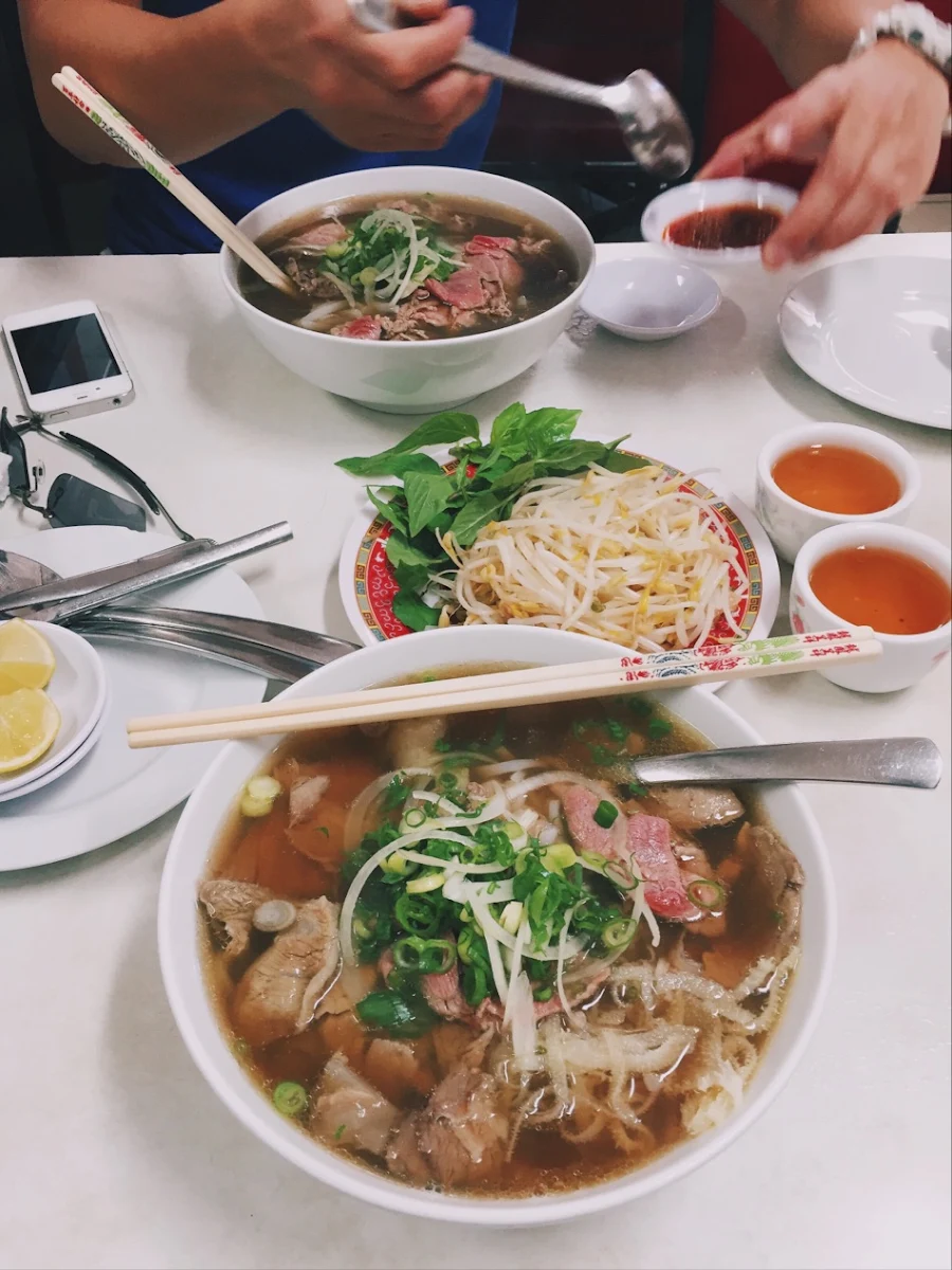 Phở Cả Fish, Pho Tau Bay