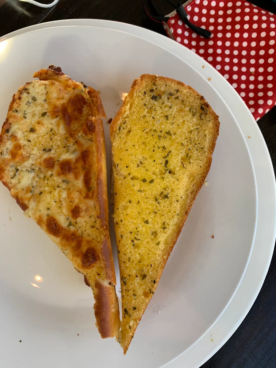 Garlic Bread, Kalimna Hotel
