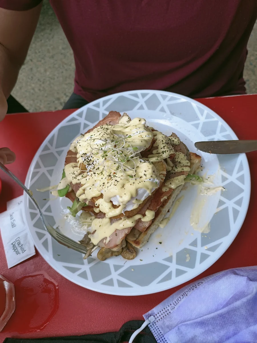 Hash Stack, Brewlicious Cafe & Juice Bar/ Brewlicious Desserts