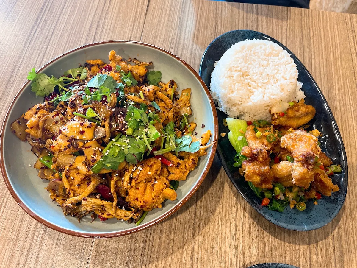 Teatree Mushroom & Chicken on Rice