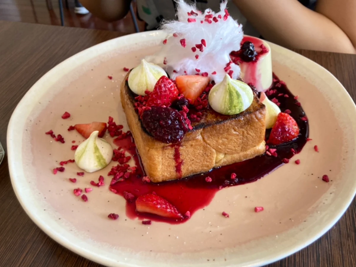 Highlights, HeyDays Cafe & Events
