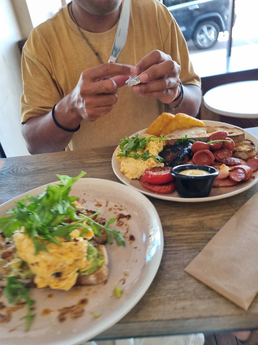 Highlights, HeyDays Cafe & Events