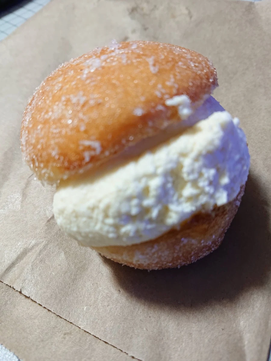 Highlights, Akkerman & Dyer Bakery