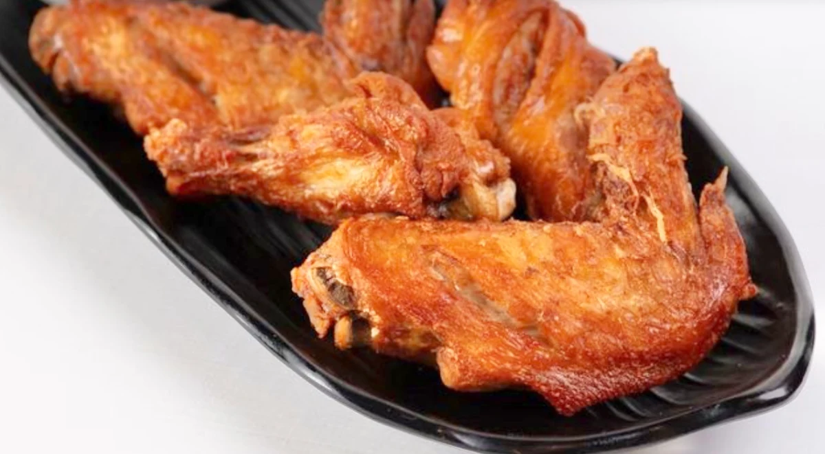 Golden Fried Chicken Wings