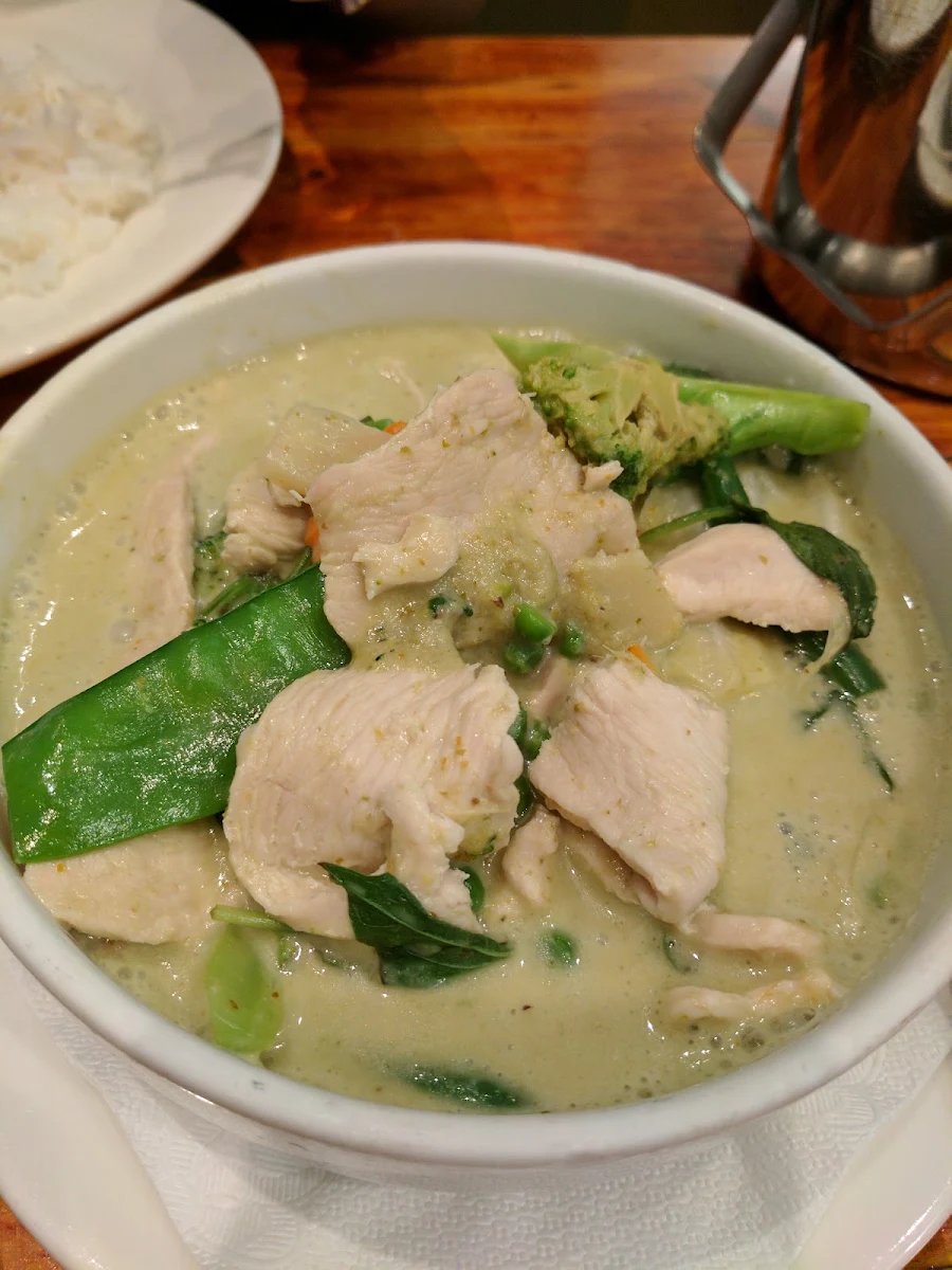 Green Chicken Curry