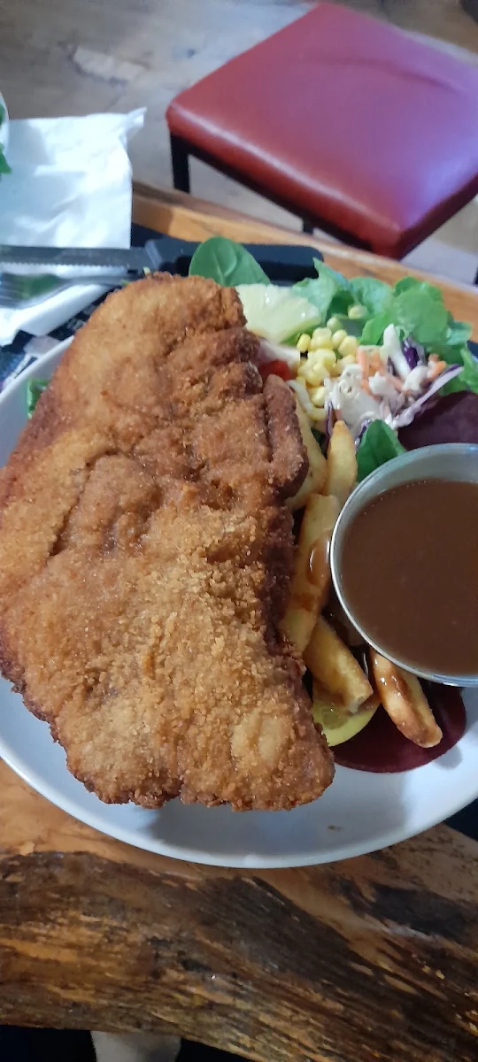 Crumbed Steak Salad