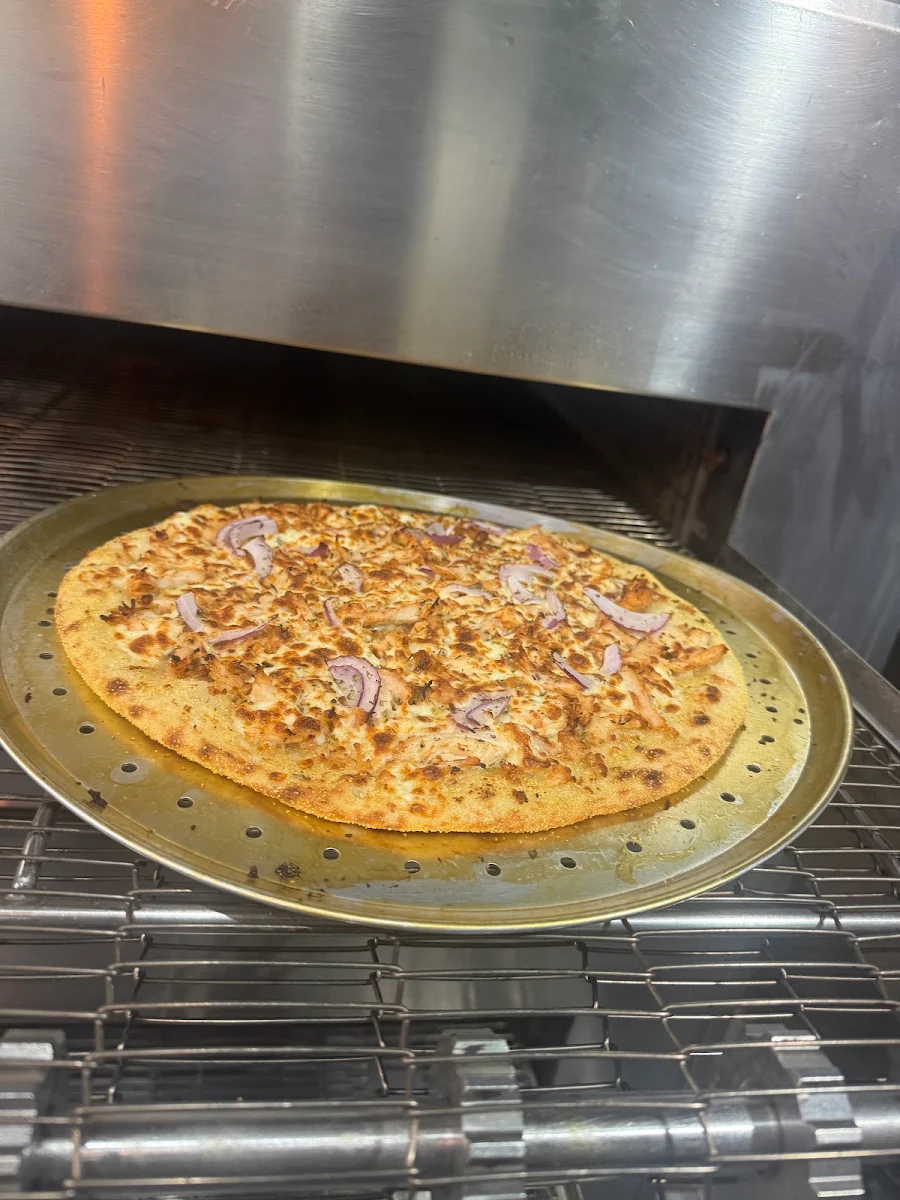 Highlights, Mina Auburn Pizzeria