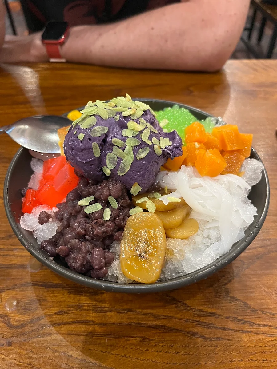 Halo Halo