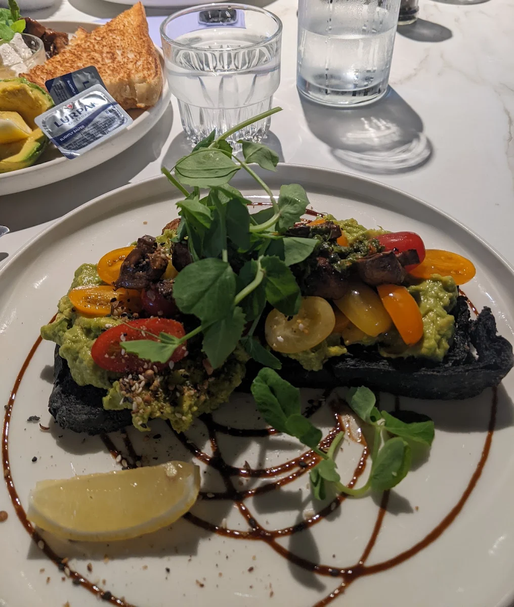 Vegan Smashed Avocado