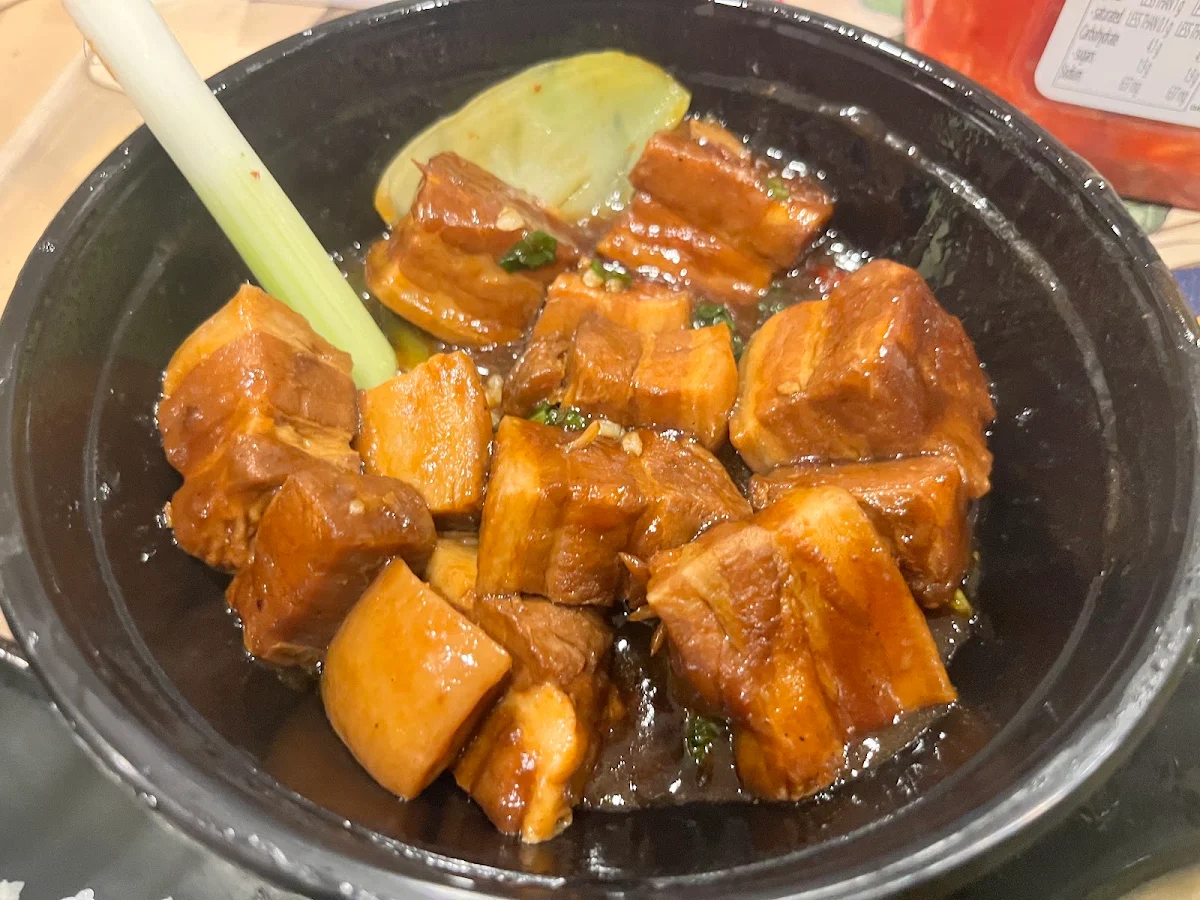 Highlights, Hong's Little Kitchen Asian Cuisine