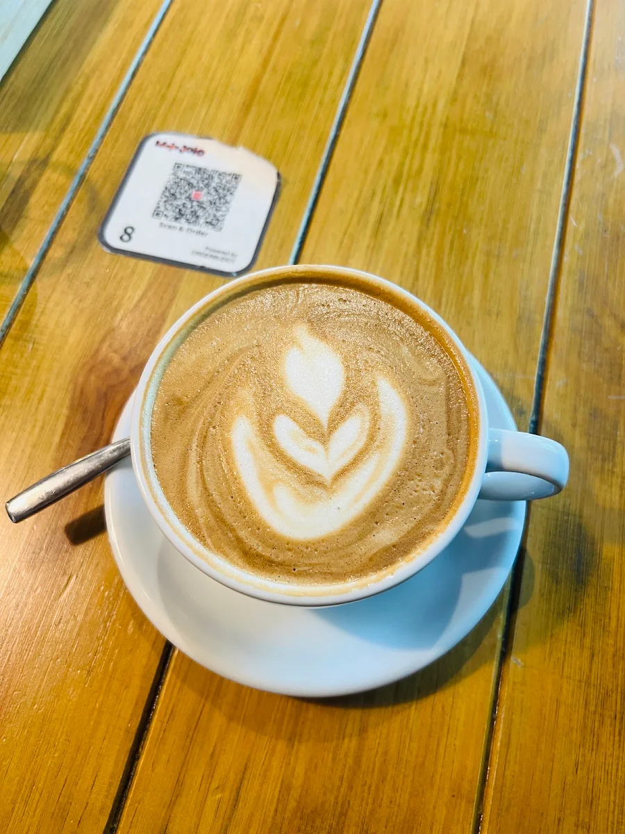 Flat White, MJ Mojo Jojo | Modern Cafe Docklands