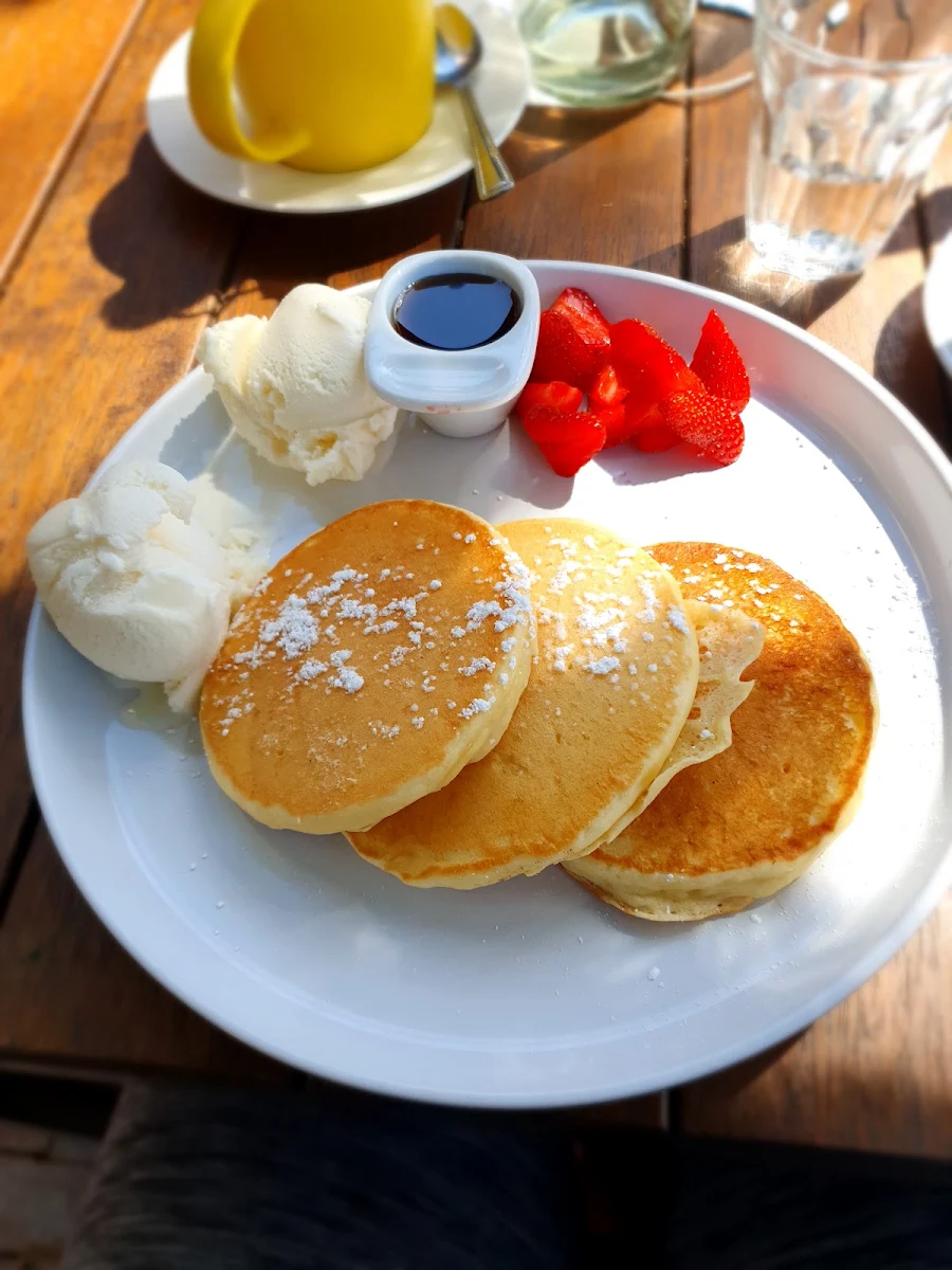 Pancakes, Barrabool Maze Estate