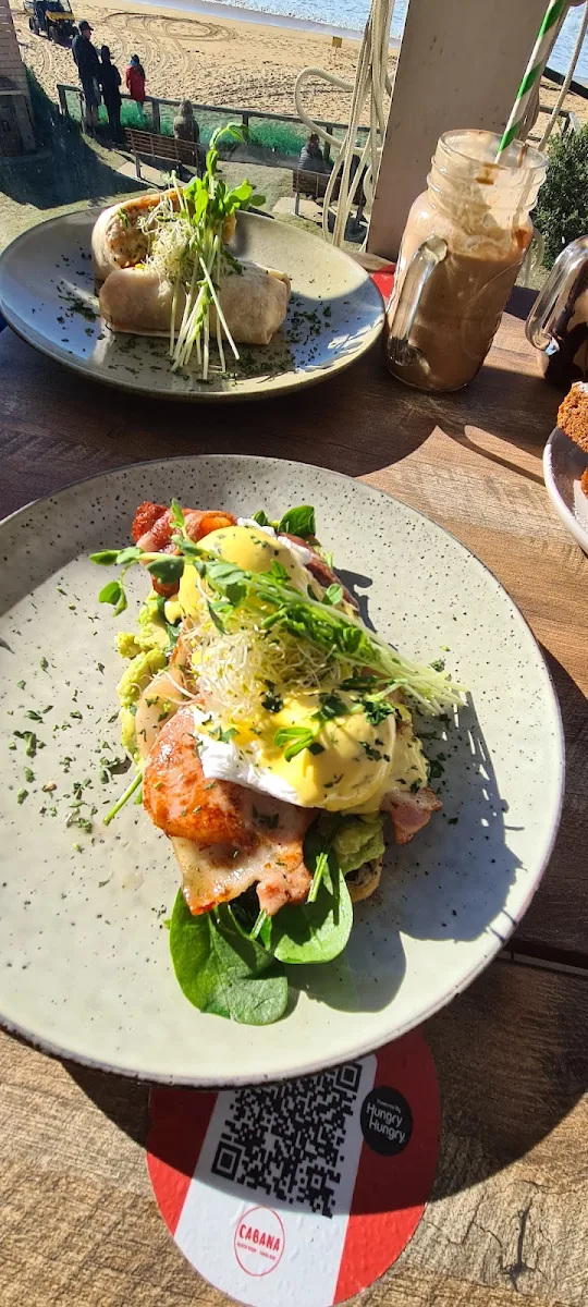 Bacon and Eggs Benedict