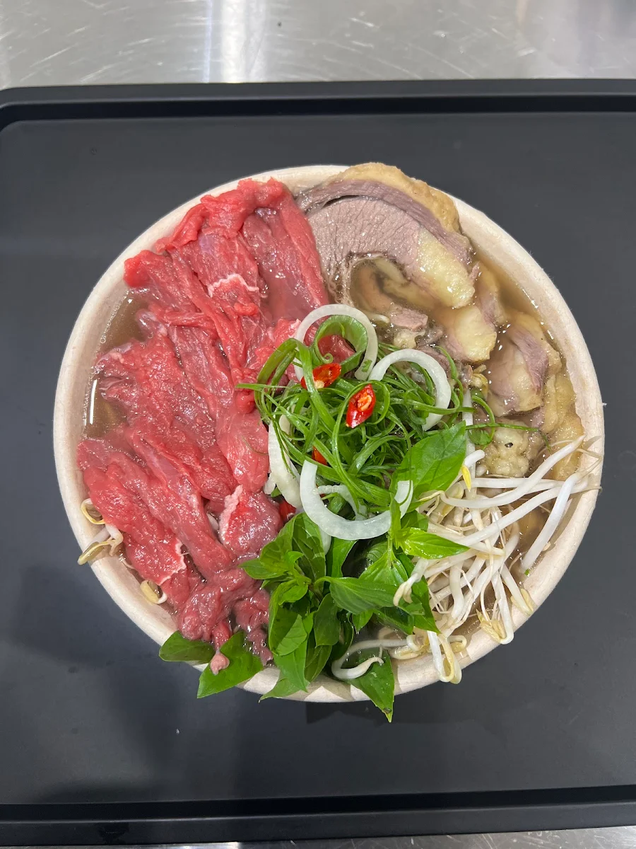 Highlights, Banh Mì Ngon Lidcombe