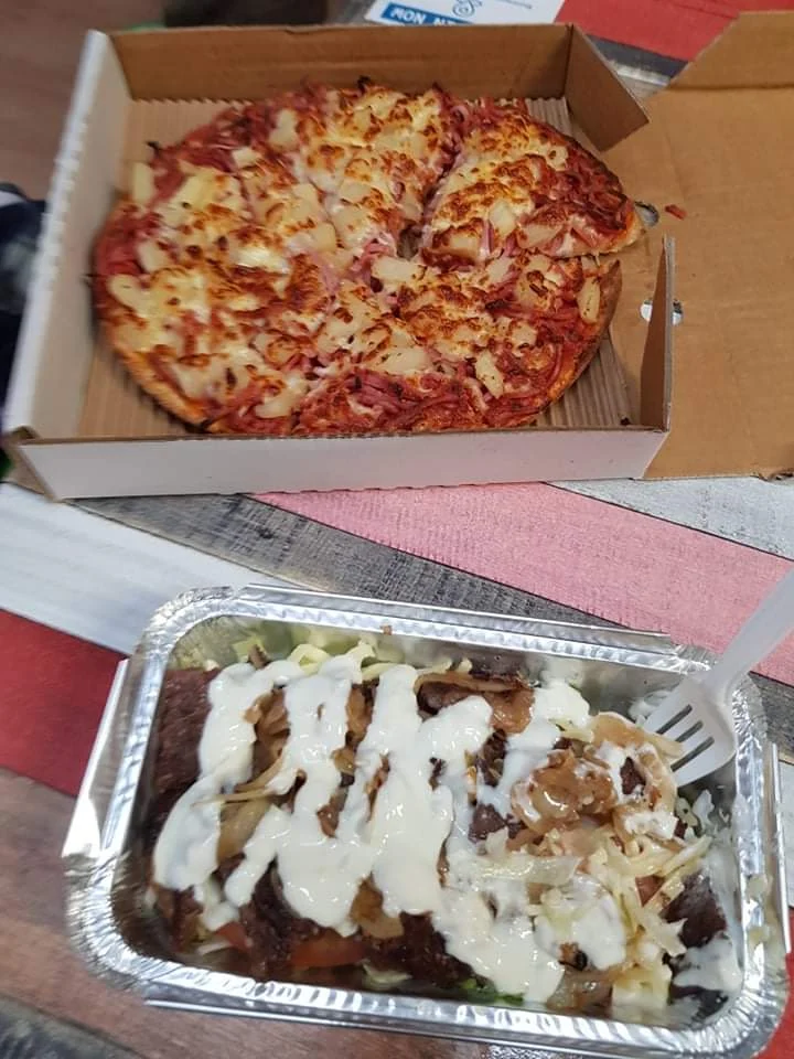 Hawaiian Pizza