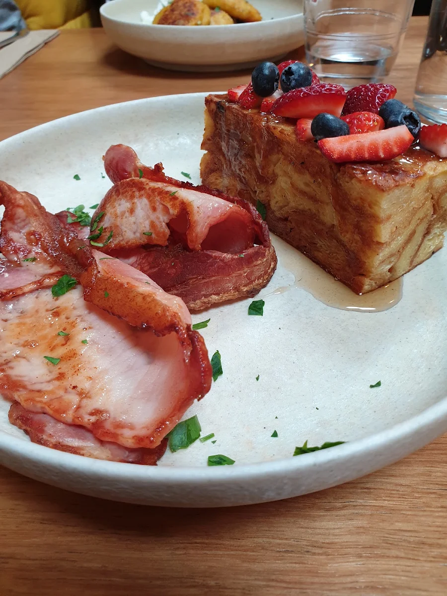 French Toast and Bacon