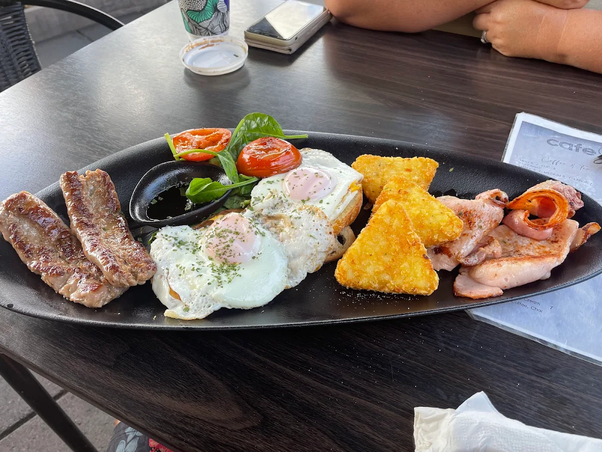 Highlights, Cafe Johalia