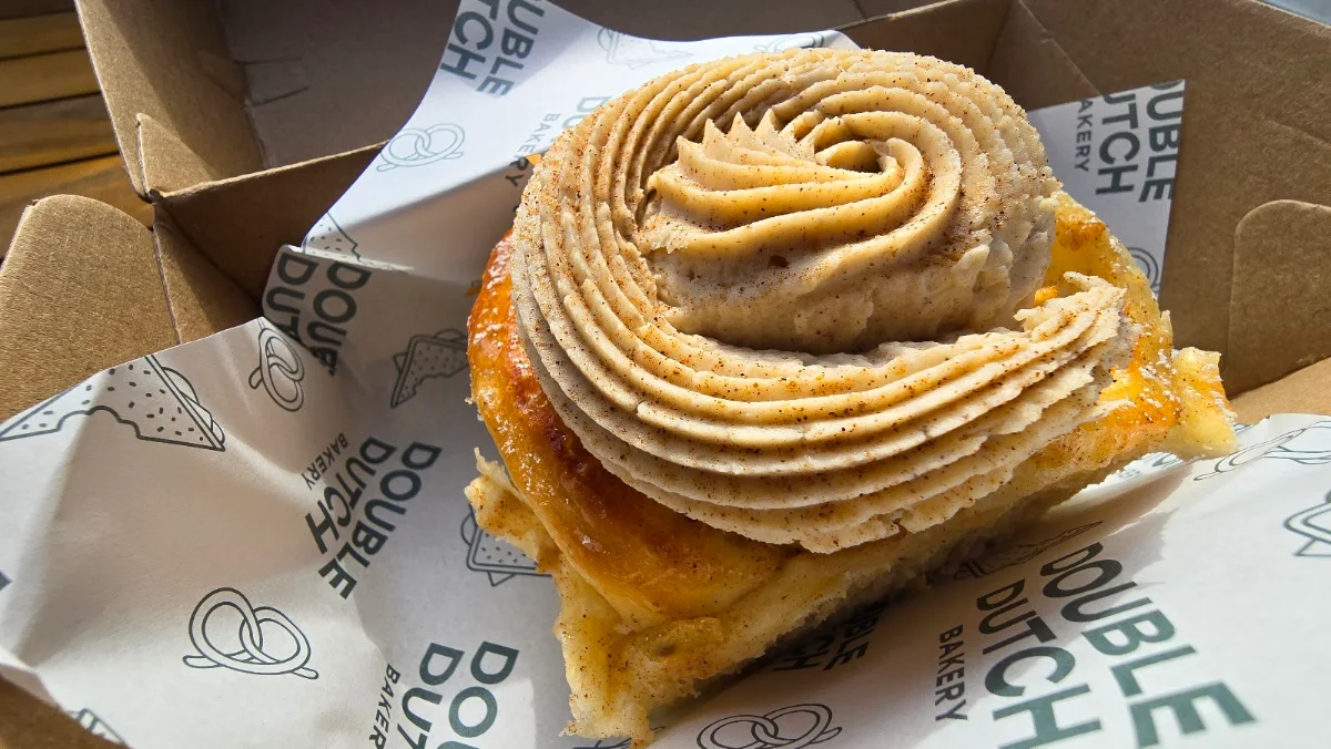 Apple Scroll, Double Dutch Bakery