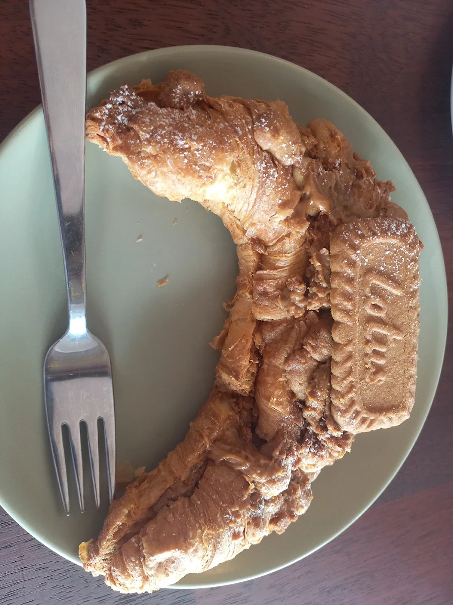 Biscoff Cookie Croissant