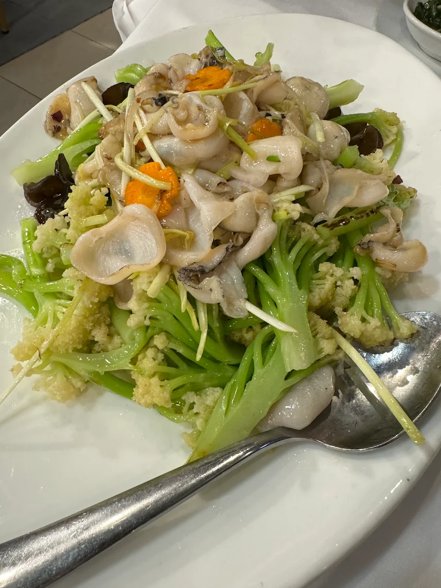Pig Intestine with Pickled Vegetables