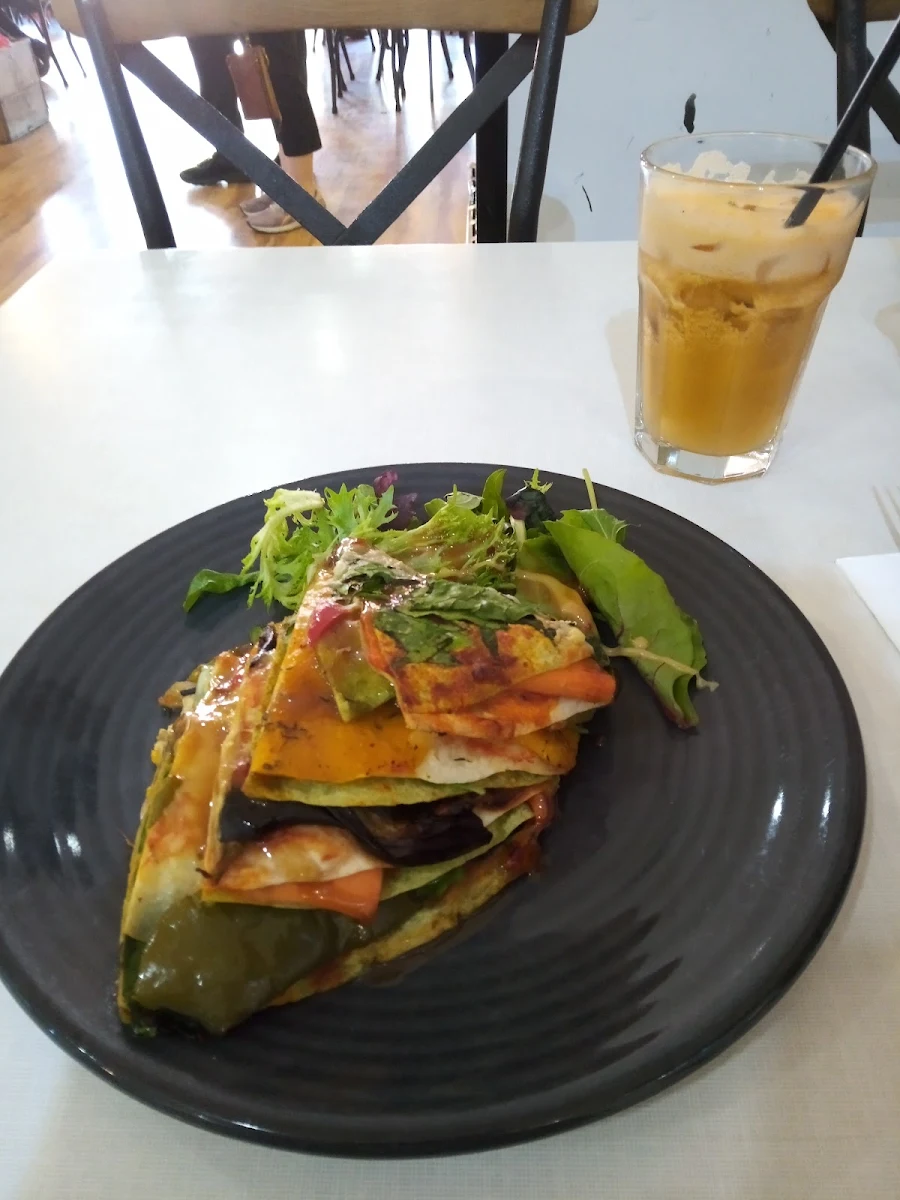 Vegi Stack, Boo's Place Cafe & Provedore