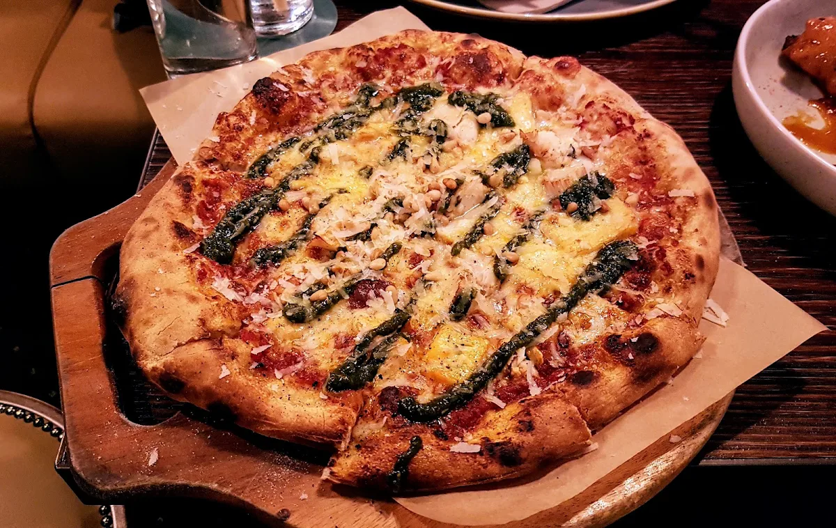 Pollo Pizza, The Mill