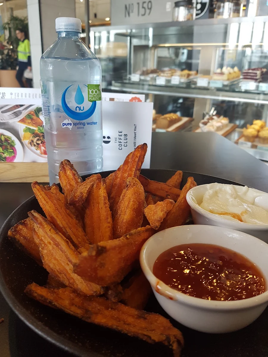 Sweet Potato Chips with Sweet Chili and Sour Cream Dip