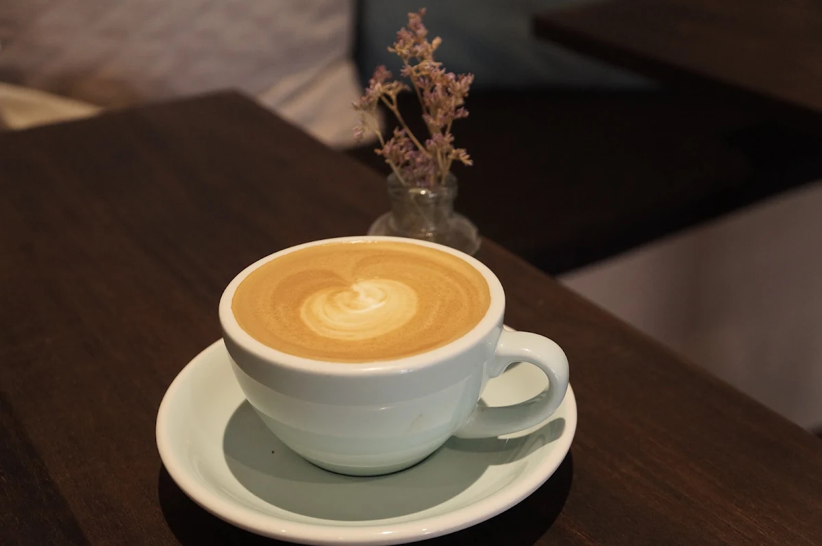 Flat White, Braddock's Dispensary