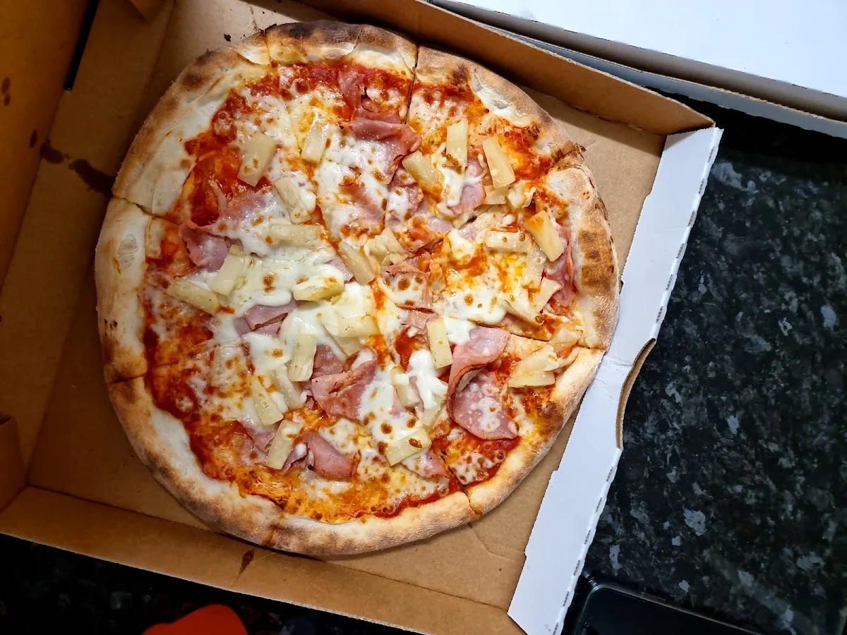 Highlights, Stretched Pizza West Footscray