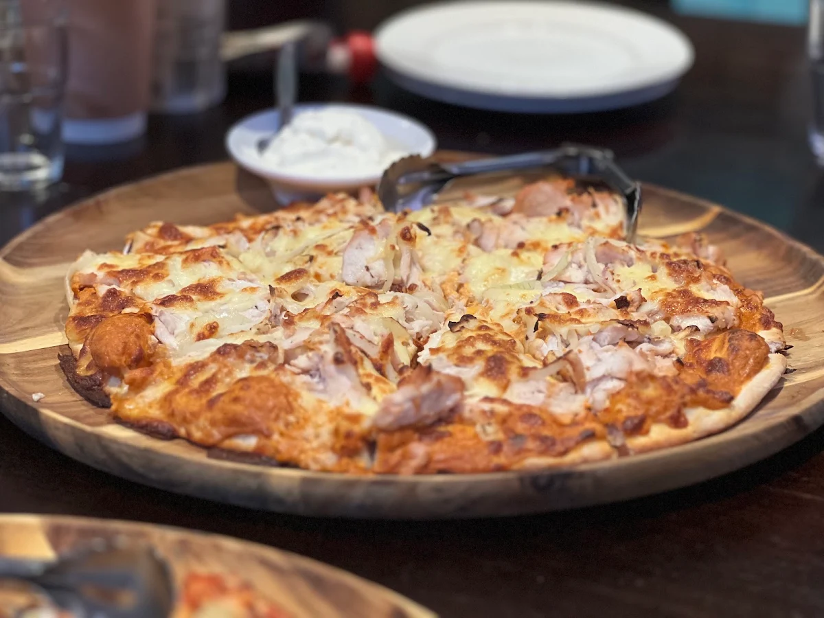 Highlights, CJ's Pizza Cafe