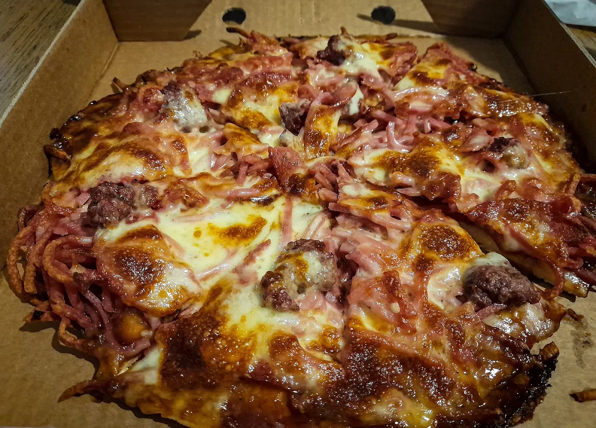 Meat Lovers, CJ's Pizza Cafe