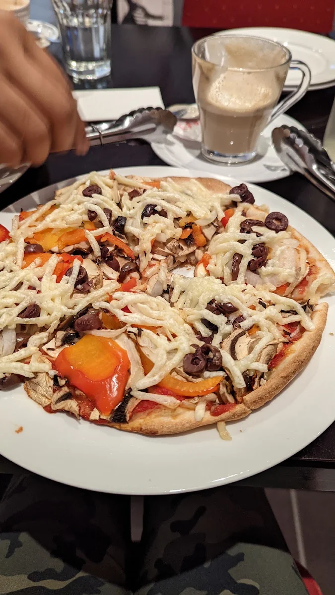 Vegan Option, CJ's Pizza Cafe