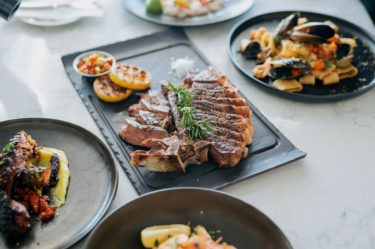 Highlights, Ishka Restaurant