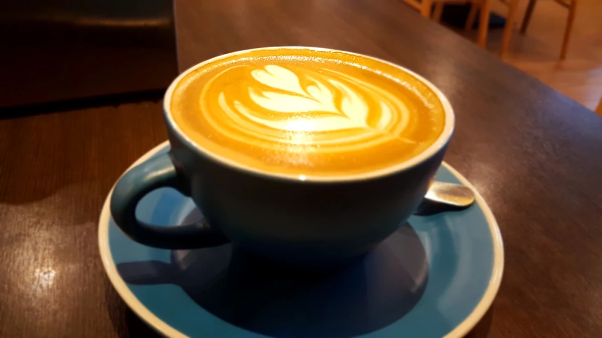 Flat White, Rosetta Sunsmile Cafe