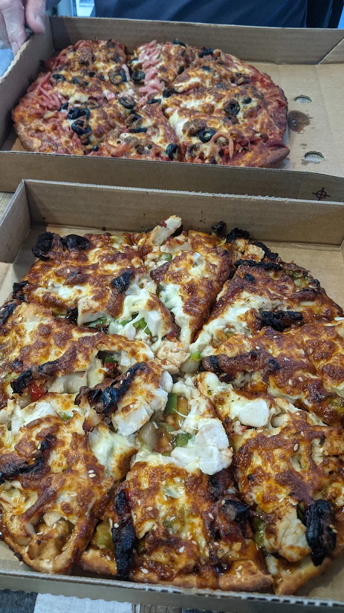 Highlights, AJ's Pizza