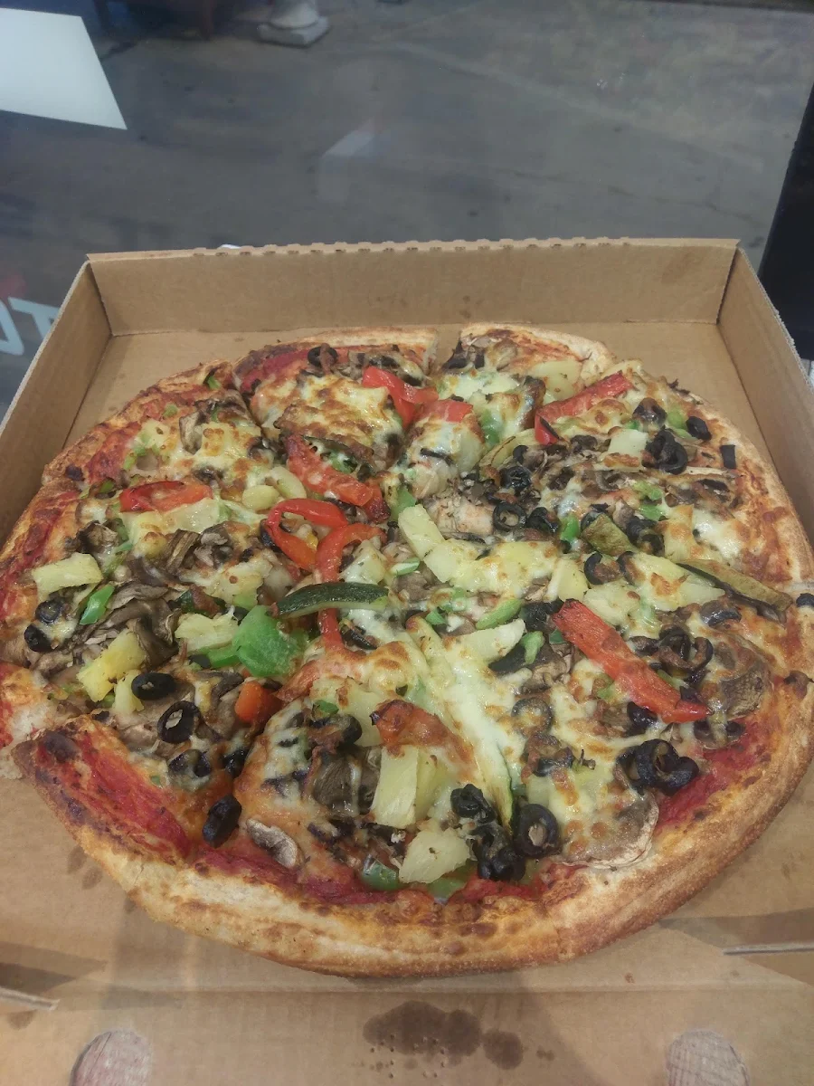 Highlights, AJ's Pizza