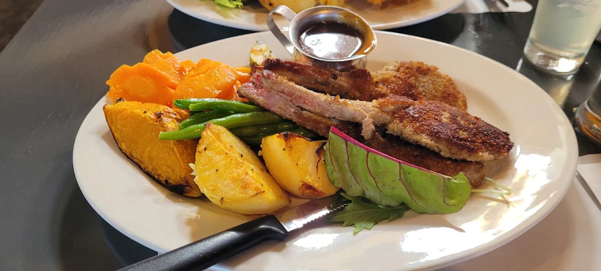 Lamb Chops, Commercial Hotel Heathcote
