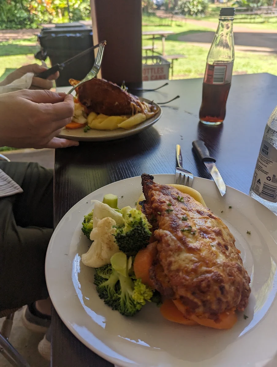 Highlights, Digger's Bistro