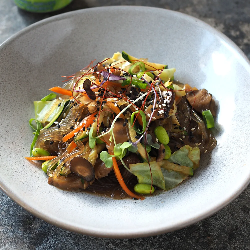 Japchae, Lui Boss Brunswick
